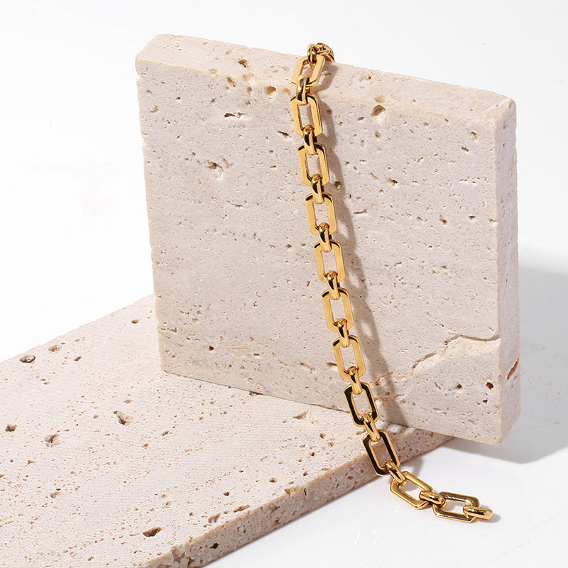 Trendy Chunky Gold Chain Bracelet