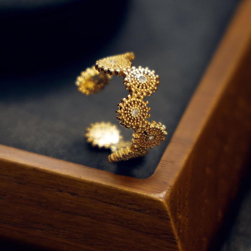 Elegant Sunflower Ring