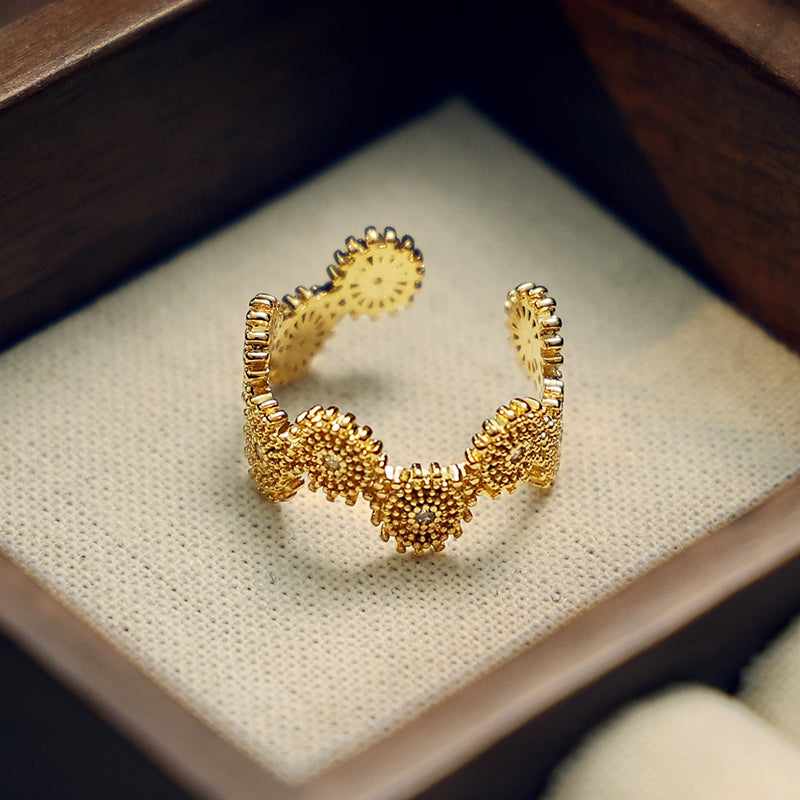 Elegant Sunflower Ring
