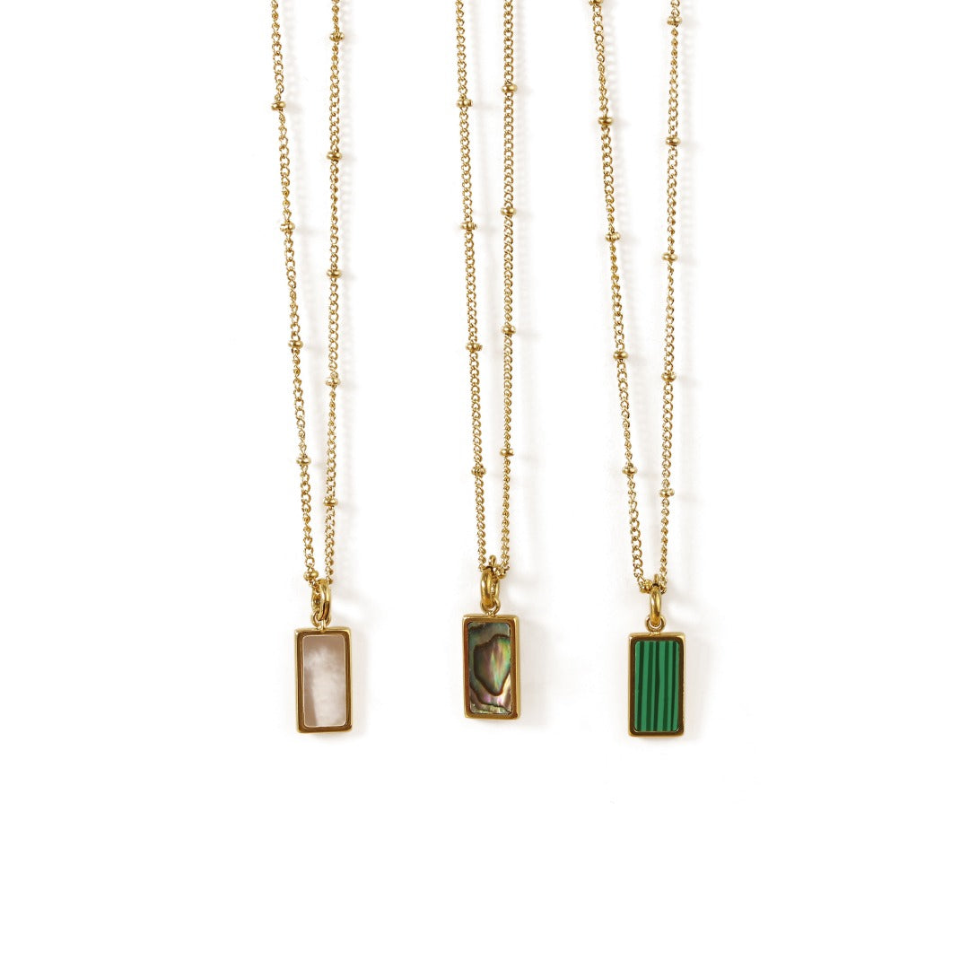 Elegant Malachite Shell Pendant Necklaces