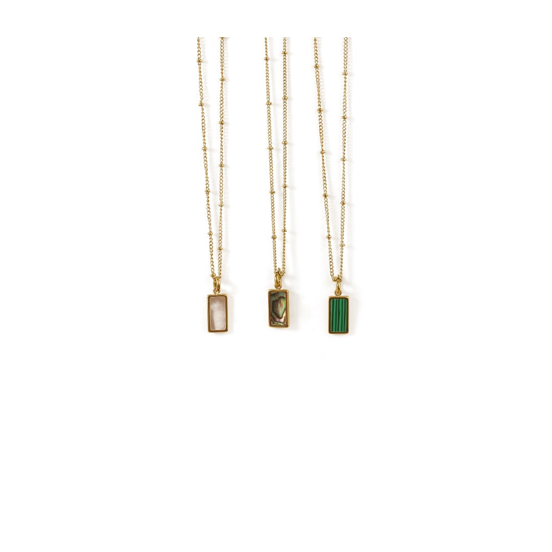 Elegant Malachite Shell Pendant Necklaces