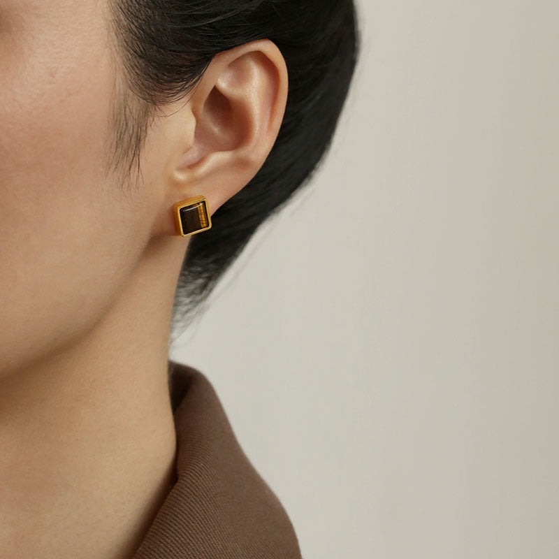 Brown Retro Minimalist Earrings