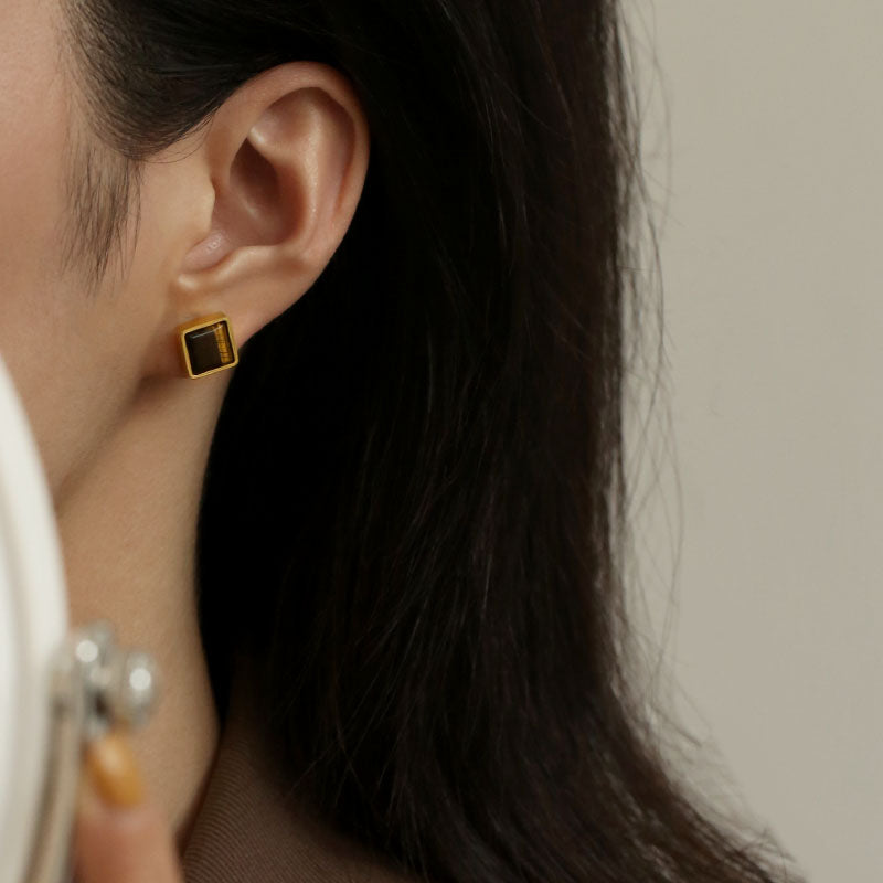 Brown Retro Minimalist Earrings