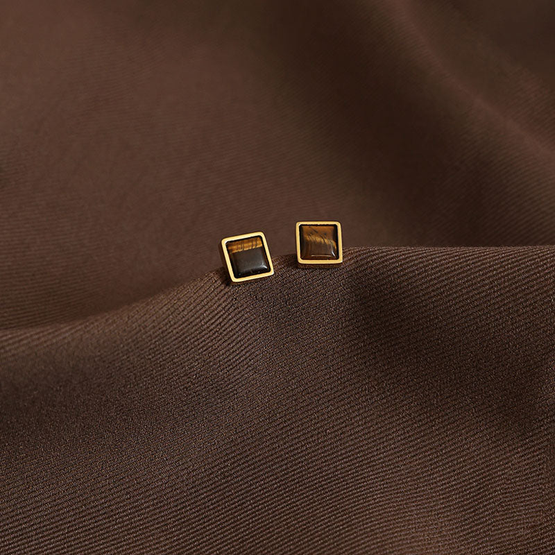 Brown Retro Minimalist Earrings