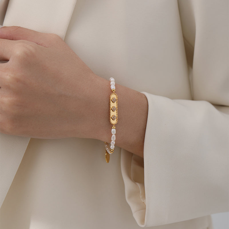 Elegant Freshwater Pearl Bracelet