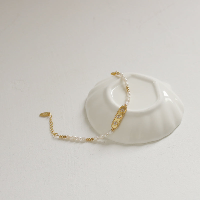 Elegant Freshwater Pearl Bracelet