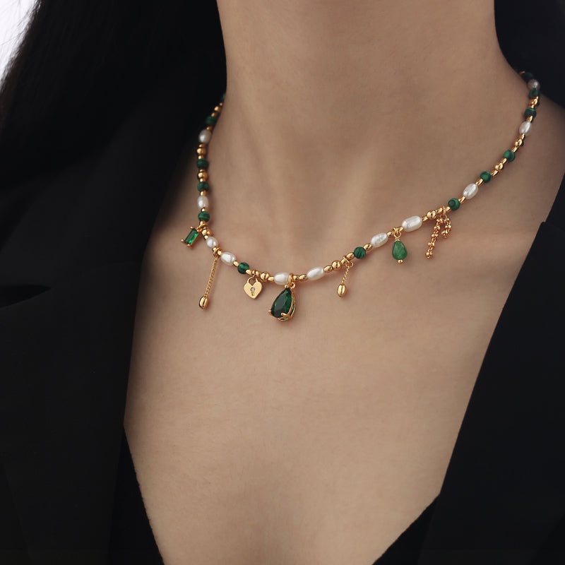 Vintage Court Style Pearl Necklace