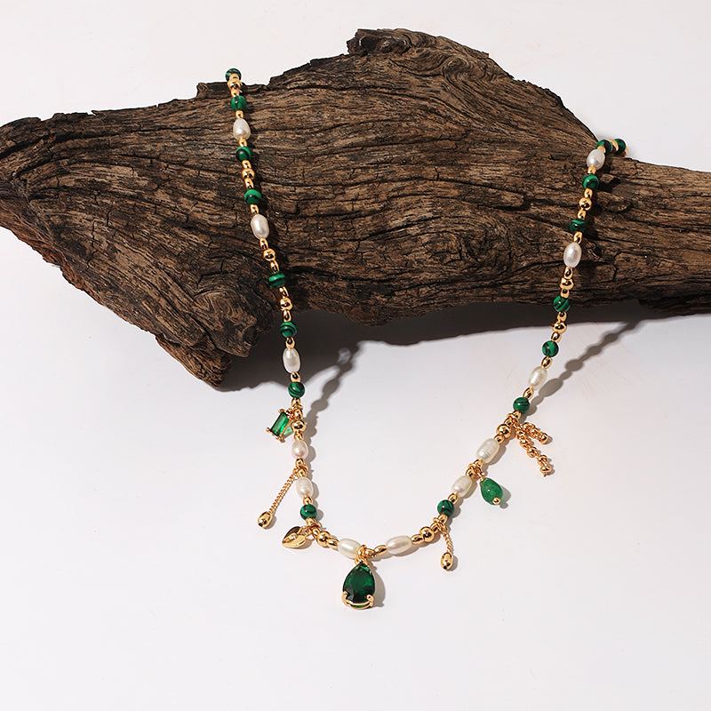 Vintage Court Style Pearl Necklace