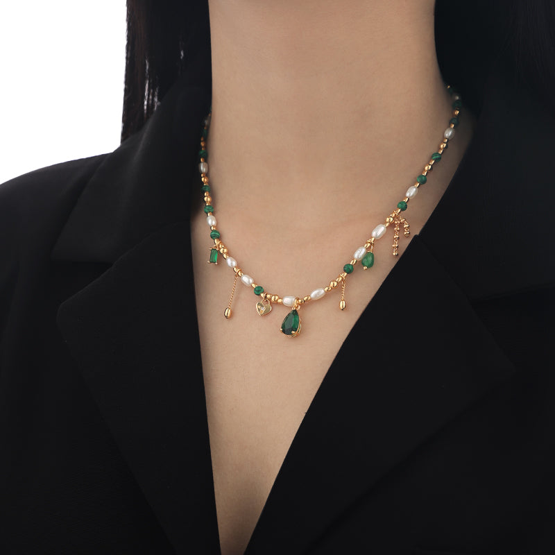 Vintage Court Style Pearl Necklace