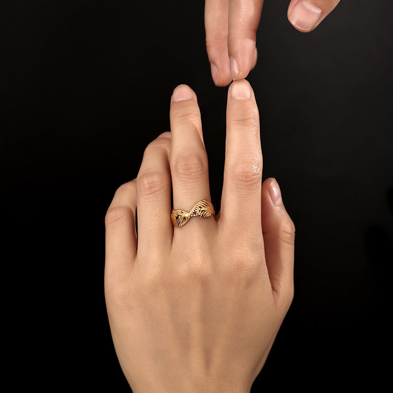 Vintage Feather Wide Band Ring