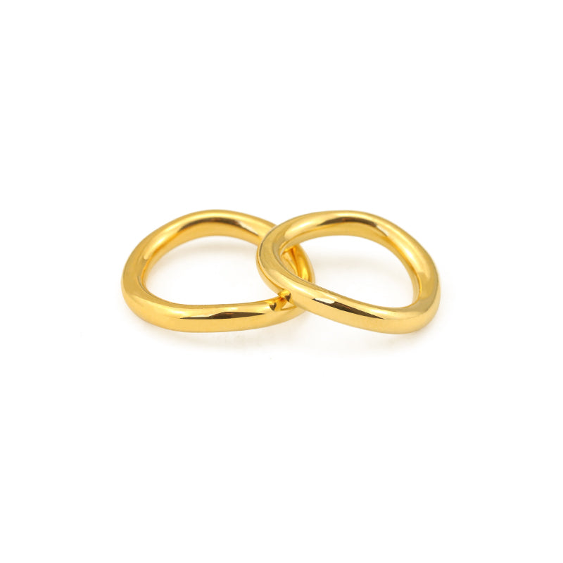 Minimal Glossy Gold Circle Ring