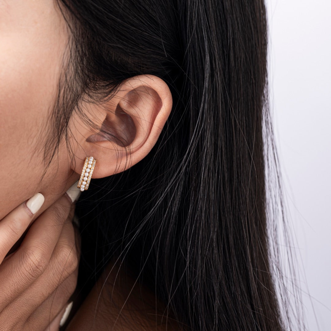 Shiny Pearl Zircon Earrings