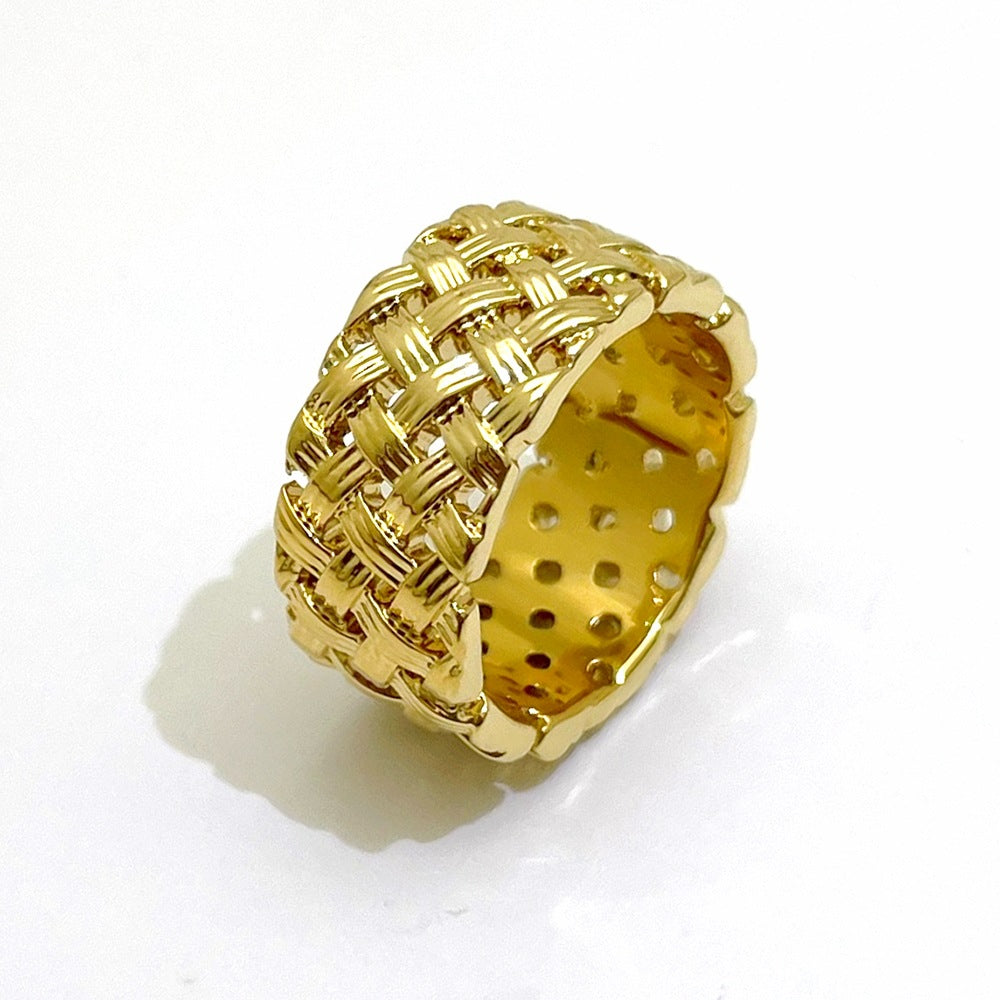 Braided pattern metal ring