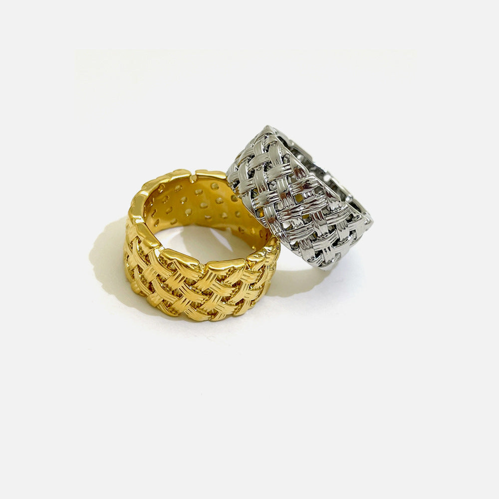 Braided pattern metal ring